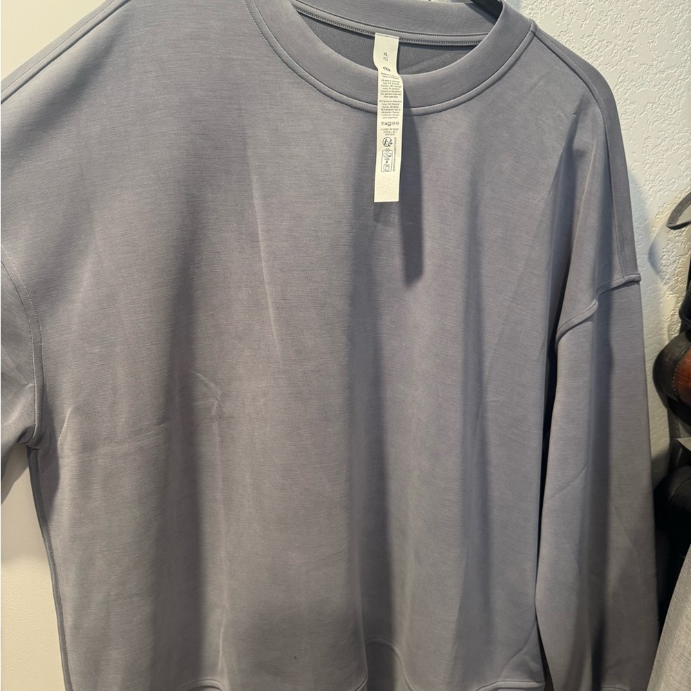 Lululemon Softstreme™ Oversized Crewneck Pullover – Size XL (Solar Gray)